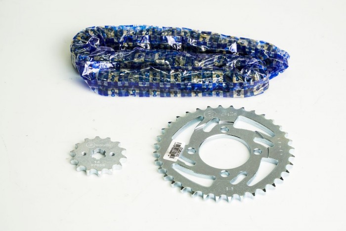 KIT CAJA CADENA - AKT SPECIAL 110 (PT36C-PD14C-428--110-C) DORADA CASSARELLA