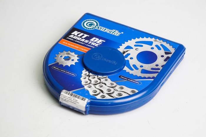 KIT CAJA CADENA - BOXER PLATINO 125 4 HUECOS (PT42C-PD15C-420--122-C) DORADA CASSARELLA