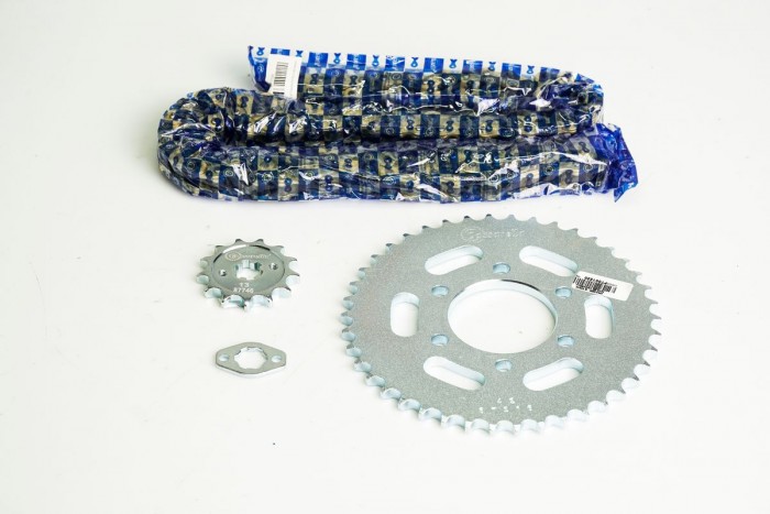 KIT CAJA CADENA - BOXER BM 150 6 HUECOS (PT42C-PD13C-428-H-120-C) DORADA CASSARELLA