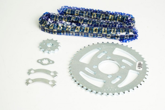 KIT CAJA CADENA - BOXER 100 4 HUECOS (PT47C-PD13C-428-H-122-C) DORADA CASSARELLA