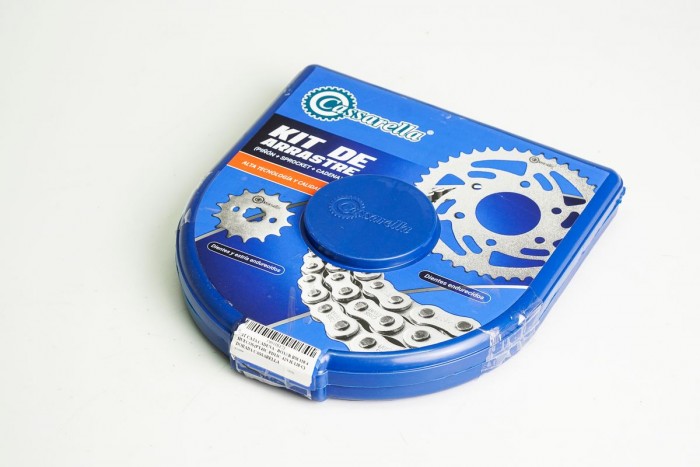 KIT CAJA CADENA - BOXER BM 150 4 HUECOS (PT43C-PD13C-428-H-120-C) DORADA CASSARELLA