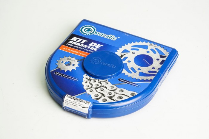 KIT CAJA CADENA - CBZ-5 160 4 HUECOS (PT46C-PD14C-428-H-132-C) DORADA CASSARELLA