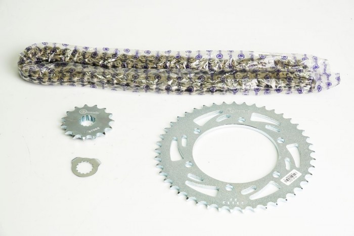 KIT CAJA CADENA - XT 660 R 6 HUECOS (PT45C-PD15C-520-H-120-C) NIQUELADA CASSARELLA