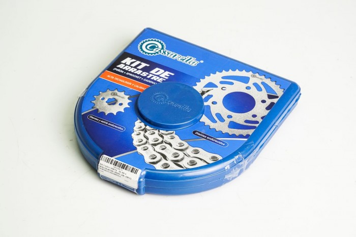 KIT CAJA CADENA - XL 185 4 HUECOS (PT49C-PD15C-428--120-C) DORADA CASSARELLA