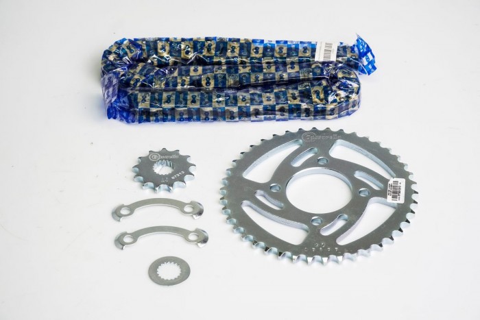 KIT CAJA CADENA - GN 125 4 HUECOS (PT42C-PD13C-428-H-124-C) DORADA CASSARELLA