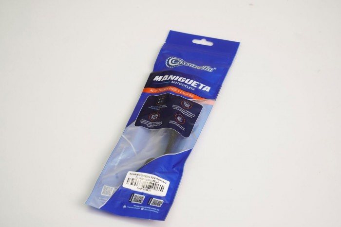 MANIGUETA DERECHA FZ16/YRBR125/FZ 2.0 NEGRA CASSARELLA