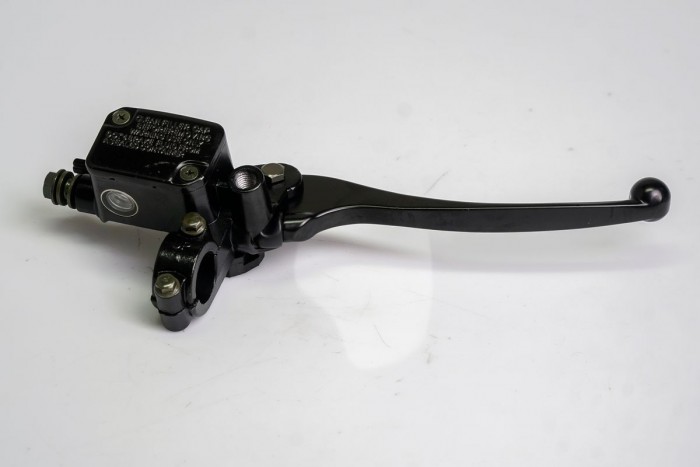 BOMBA FRENO DELANTERA + CASSARELLA GS150 R CON MANIGUETA