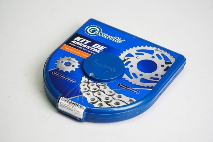 KIT CAJA CADENA - RX 115 4 HUECOS (PT39C-PD14C-428-H-110-C) DORADA CASSARELLA