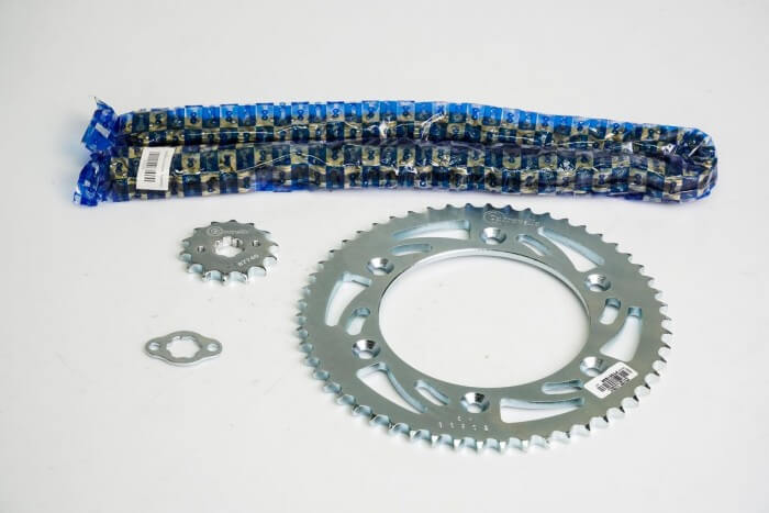 KIT CAJA CADENA - NXR 125 6 HUECOS (PT54C-PD14C-428-H-132-C) DORADA CASSARELLA