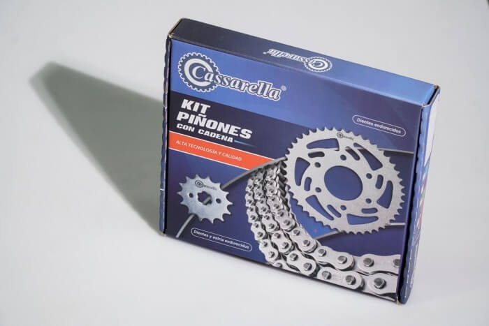 KIT CAJA CADENA - GS 125 4 HUECOS (PT45C-PD14C-428-H-124-C) DORADA CASSARELLA