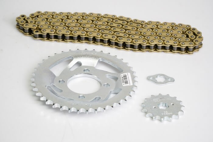 KIT CAJA CADENA - ROCK-Z 125 4 HUECOS (PT39C-PD15C-428-H-110-C) DORADA CASSARELLA