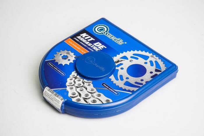 KIT CAJA CADENA - IGNITOR 125 4 HUECOS (PT44C-PD14C-428-H-120-C) DORADA CASSARELLA