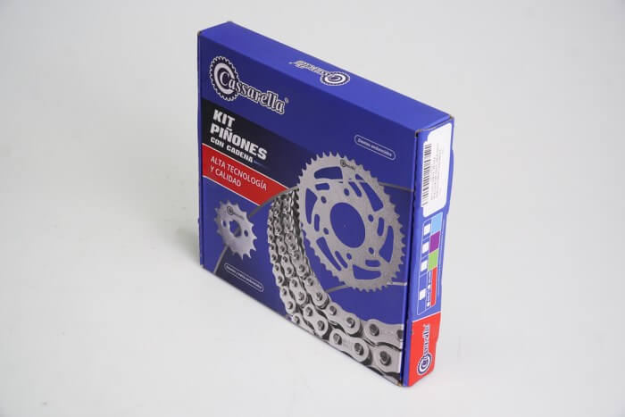 KIT CAJA CADENA - FZ 250 6 HUECOS (PT46C-PD15C-428-H-136-C) DORADA O'RING CASSARELLA