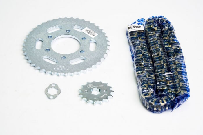 KIT CAJA CADENA - PULSAR 180 6 HUECOS (PT42C-PD15C-428--124-C) DORADA CASSARELLA