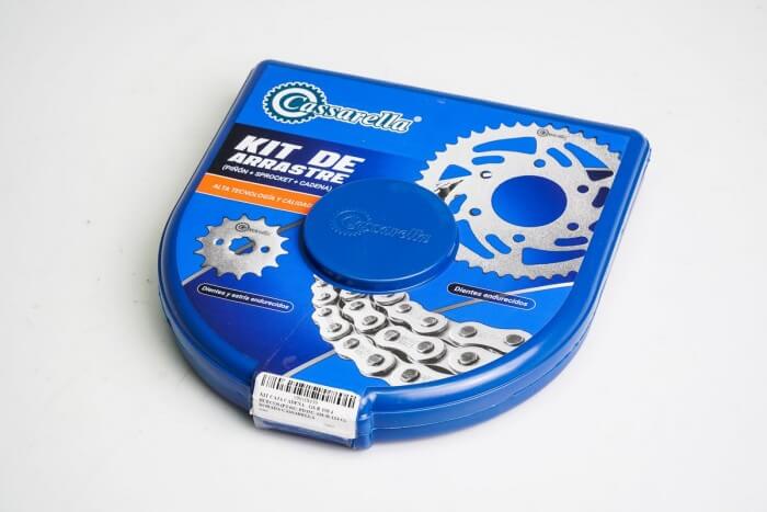 KIT CAJA CADENA - GS R 150 4 HUECOS (PT41C-PD15C-428-H-124-C) DORADA CASSARELLA