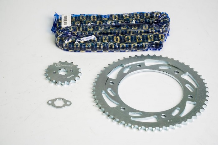 KIT CAJA CADENA - NXR 125 6 HUECOS (PT54C-PD17C-428-H-132-C) DORADA CASSARELLA