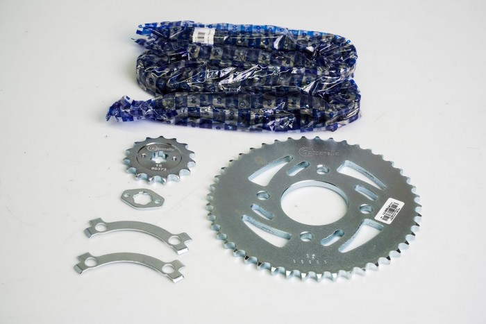 KIT ARRASTRE - PULSAR NS 150 4 HUECOS (PT45C-PD15C-428-H-138-C) NIQUELADA CASSARELLA