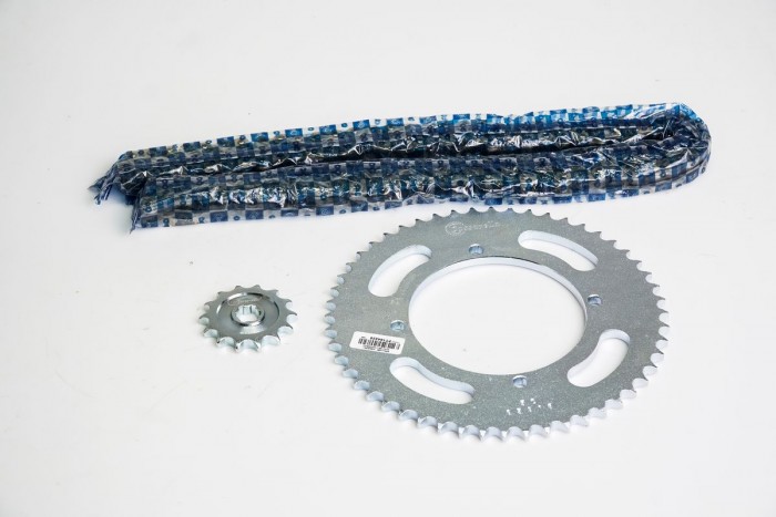 KIT ARRASTRE - KLX J 150 4 HUECOS (PT52C-PD14C-428-H-134-C) NIQUELADA CASSARELLA