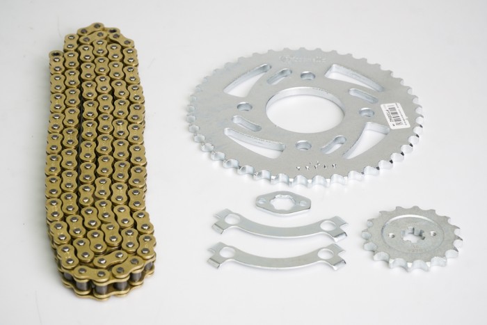 KIT ARRASTRE - PULSAR 135 4 HUECOS (PT42C-PD16C-428-H-132-C) DORADA SPEED CASSARELLA