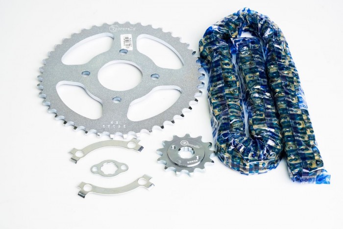 KIT ARRASTRE - AKT TTR 180 FORCE 4 HUECOS (PT42C-PD13C-520-H-120-C) DORADA CASSARELLA