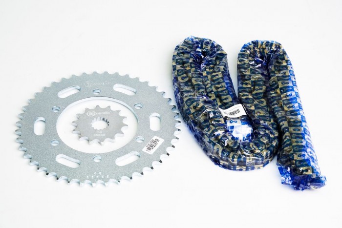 KIT ARRASTRE - MT03 6 HUECOS (PT43C - PD14C - 520 - H- 120C) DORADA O'RING CASSARELLA