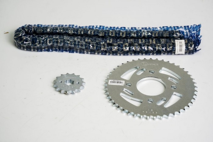 KIT ARRASTRE - TX ENDURO 200 4 HUECOS (PT45C-PD15C-428-H-132-C) NIQUELADA CASSARELLA