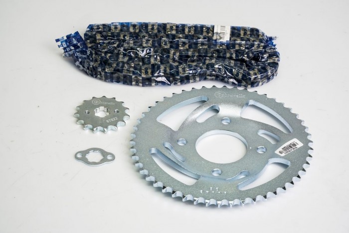 KIT ARRASTRE - MRX 150 MOD. 2021 CONCAVO 4 HUECOS PASO 428 (PT50C-PD15C-428-H-132-C) NIQUELADA CASSARELLA