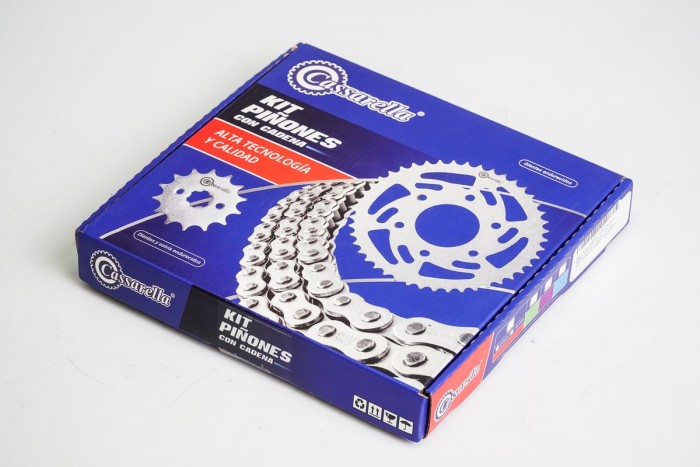 KIT ARRASTRE - GSX S / R 150 4 HUECOS (PT45C - PD15C - 428 - H -132C) DORADA O´RING CASSARELLA