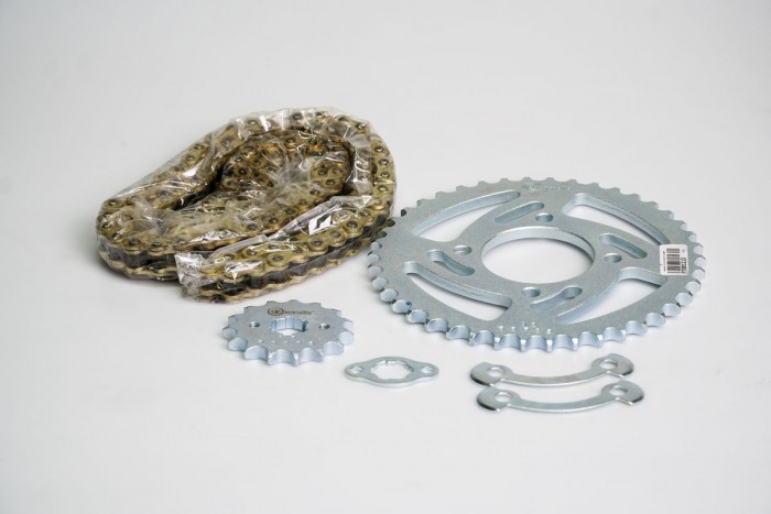 KIT ARRASTRE - COMBAT 125 4 HUECOS (PT42C-PD15C-428-H-110-C) NIQUELADA CASSARELLA