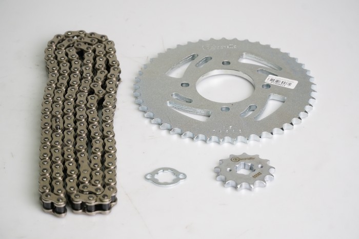 KIT ARRASTRE - APACHE 160 4 VALVULAS II MODELO/ 4 HUECOS (PT45C-PD13C-428-H-138-C) NIQUELADA CASSARELLA