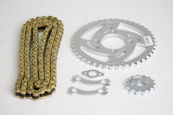 KIT ARRASTRE - BOXER PLATINO COMFORTEC 125 4 HUECOS (PT42C-PD14C-428-H-122C) DORADA CASSARELLA