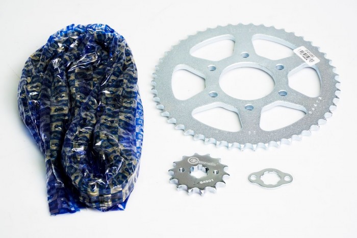 KIT ARRASTRE - DR150 (PT 50 - PD 14 - 428 H 132) DORADA O'RING CASSARELLA