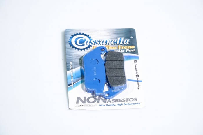 PASTILLA FRENO CASSARELLA DEL.DEL.BWS125YW FI|GZ150FI|DR150-FI-ABS|V-STROM 250SX|INAZUMA 250|VERSYS250-300|XMAX 250