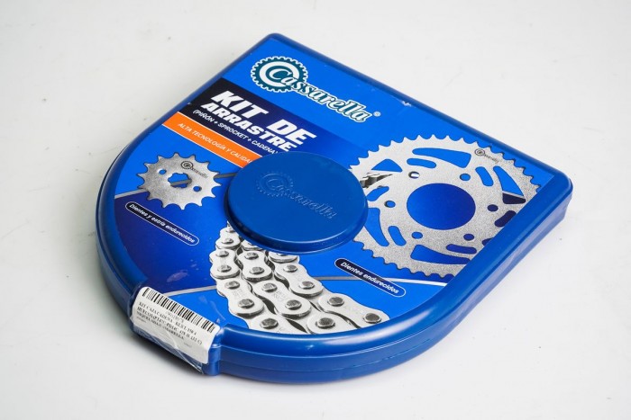 KIT ARRASTRE - KLX L 150 4 HUECOS (PT47C-PD14C-428-H-132-C) NIQUELADA CASSARELLA