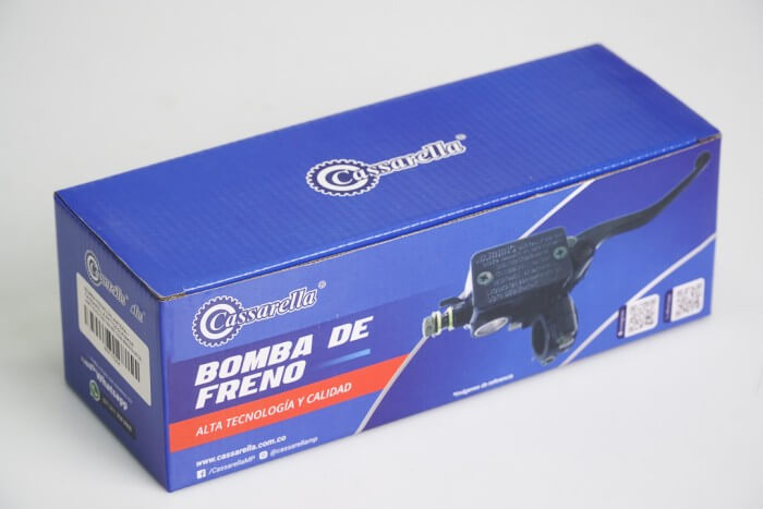 BOMBA FRENO DELANTERA CASSARELLA AKT125 SLR/NKDR/AKT EVO125/150 NE CON MANIGUETA