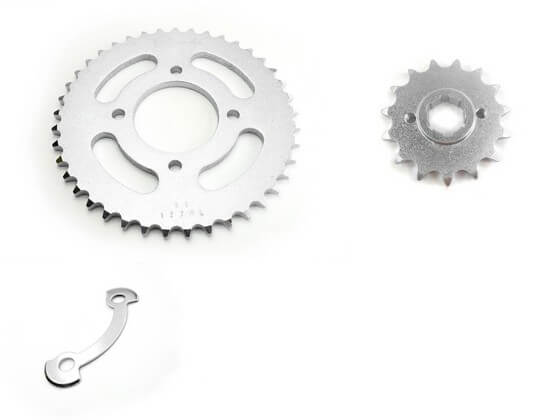 KIT PIÑONES - AKT EVO NE 125/AKT CHR 125  4 HUECOS (PT41C-PD15C PASO 428) CASSARELLA