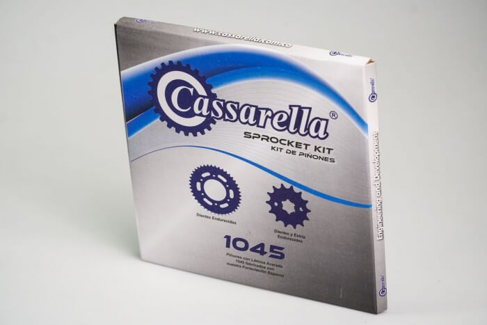 KIT PIÑONES - XR 150 L 6 HUECOS (PT49C-PD15C- 428) CASSARELLA