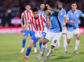 Paraguay se impone 2-0 a Uruguay en Asunción y da un paso firme hacia el Mundial 2026