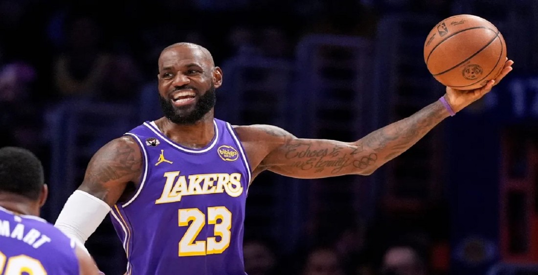LeBron James  continúa redefiniendo los límites de la grandeza en la NBA.